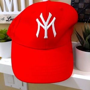 Kids NY Baseball hats Red/white